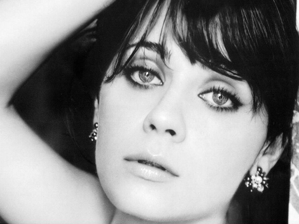 [Zooey Deschanel 20 1024x768 Desktop Stars Wallpapers[2].jpg]
